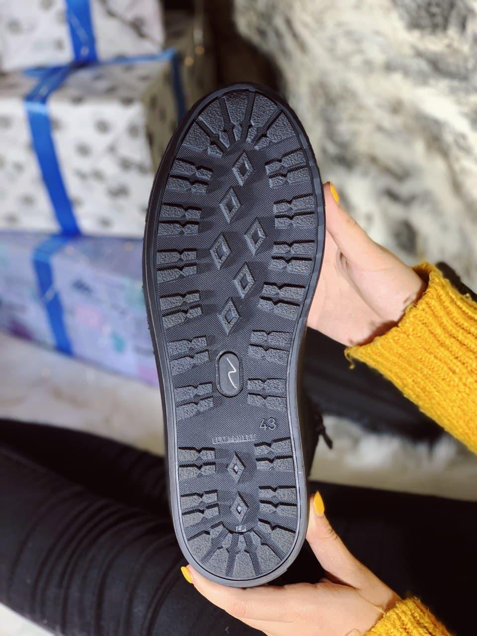 Boot Black (Змійка)