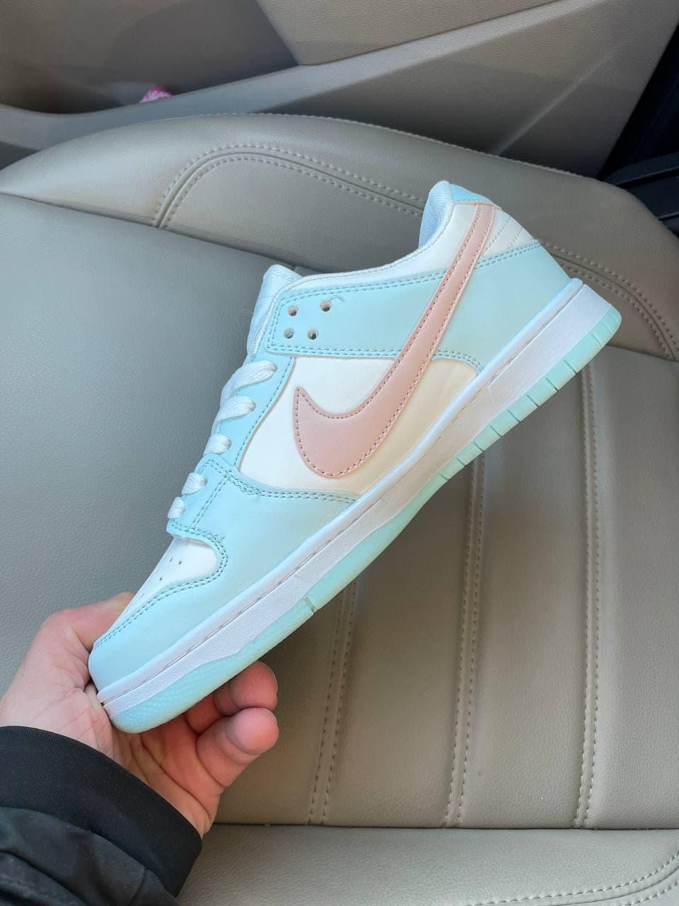 Nike SB Dunk Blue Pink
