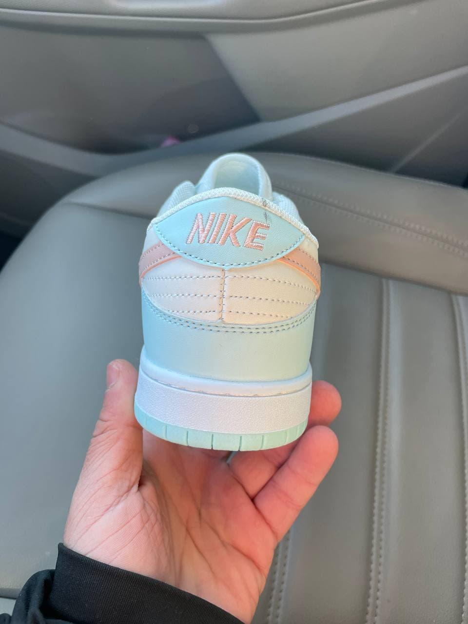 Nike SB Dunk Blue Pink