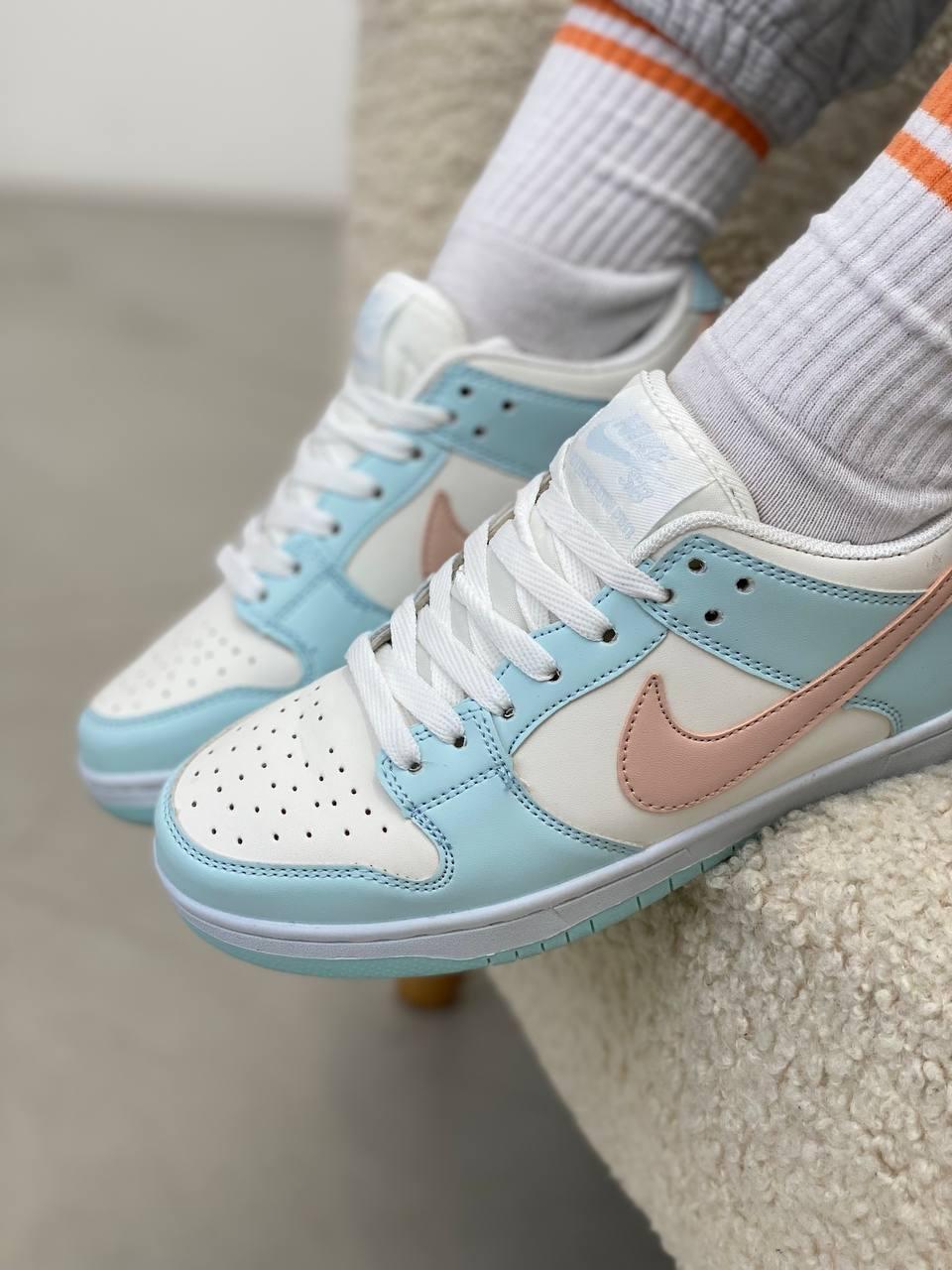 Nike SB Dunk Blue Pink