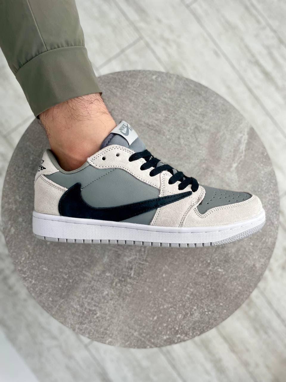 Air Jordan 1 Low Travis Scott Beige
