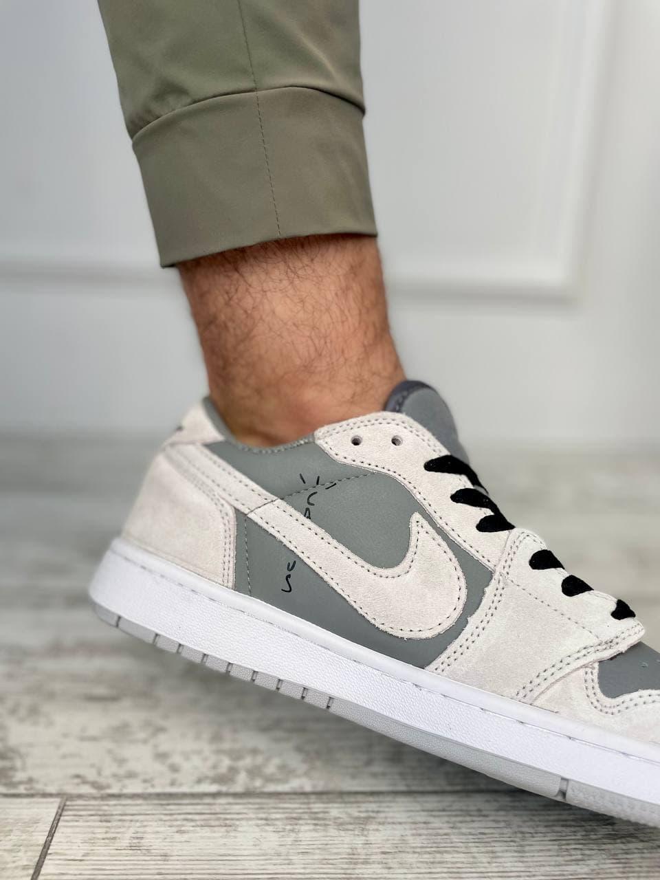 Air Jordan 1 Low Travis Scott Beige