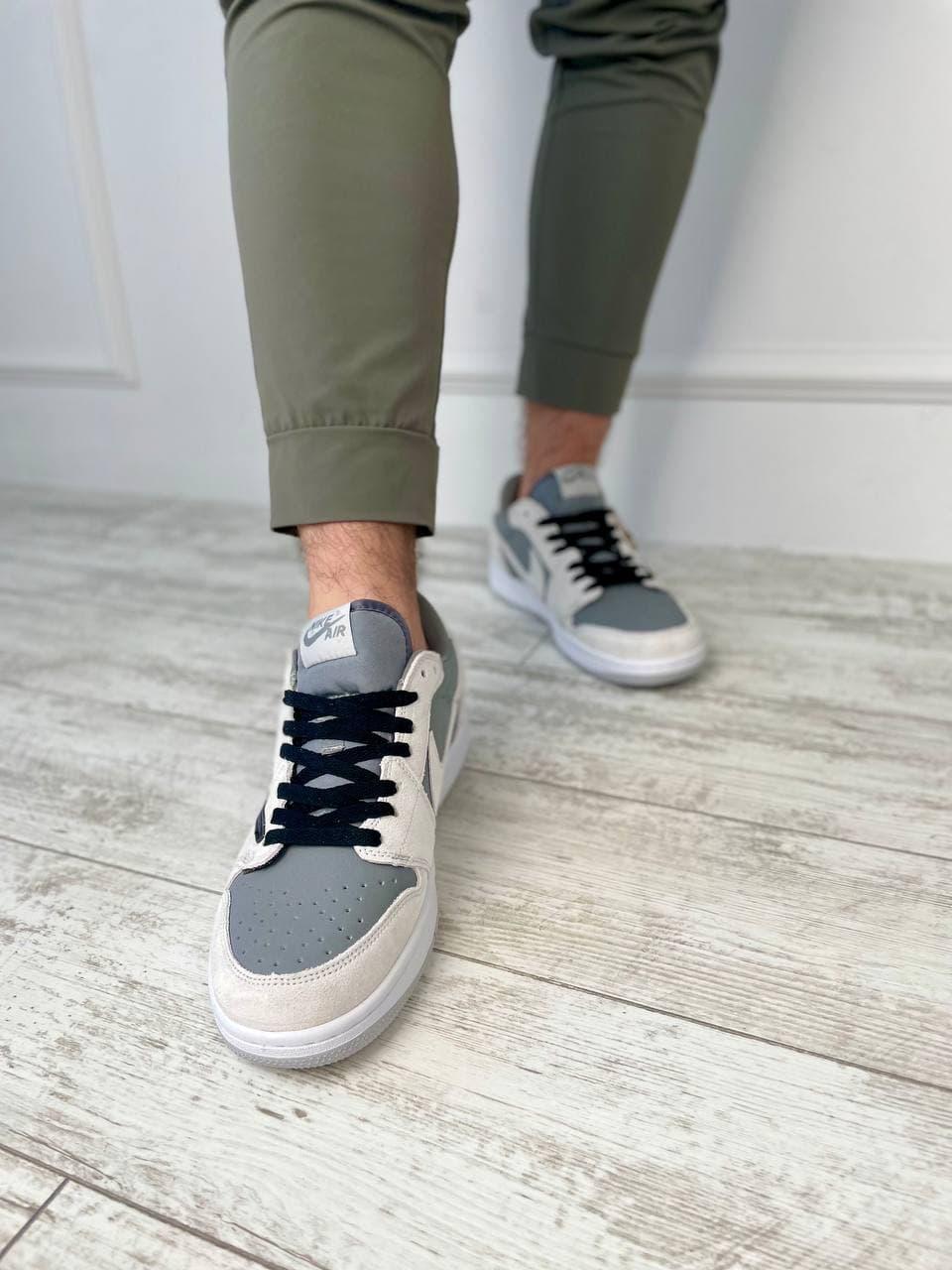 Air Jordan 1 Low Travis Scott Beige