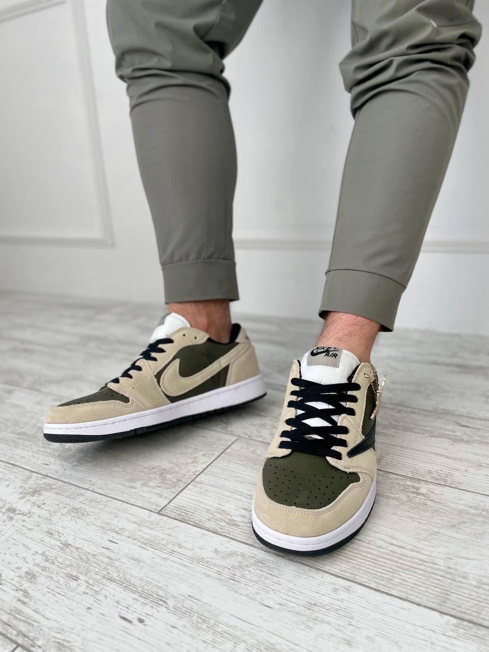 Air Jordan 1 Low Travis Scott Green