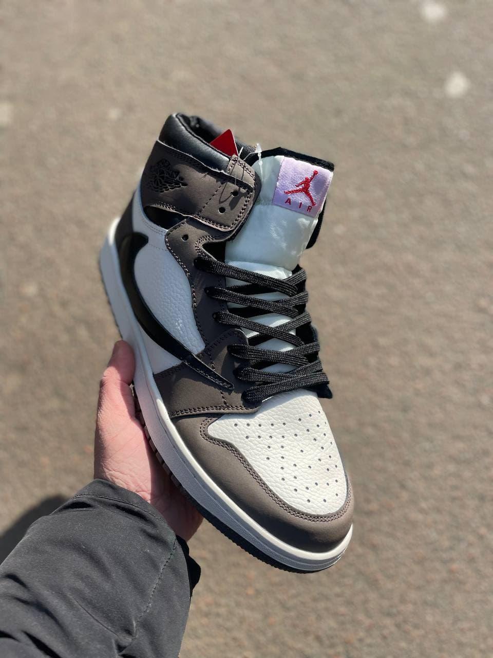Nike Air Jordan 1 Retro High x Travis Scott 2