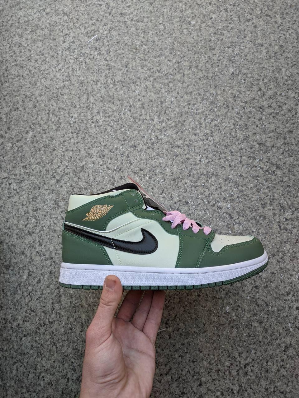 Nike Air Jordan 1 Retro Mid Green White