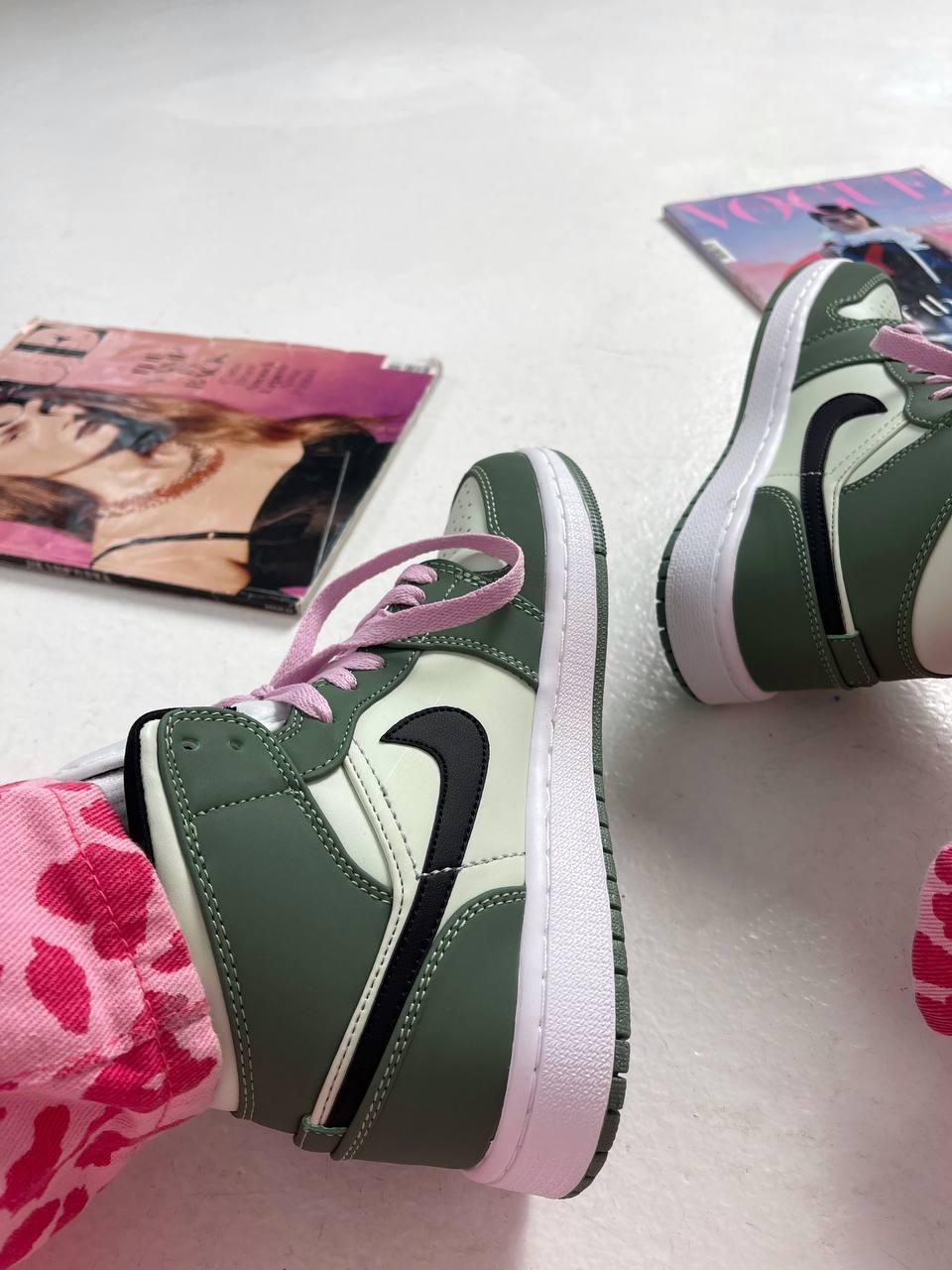 Nike Air Jordan 1 Retro Mid Green White