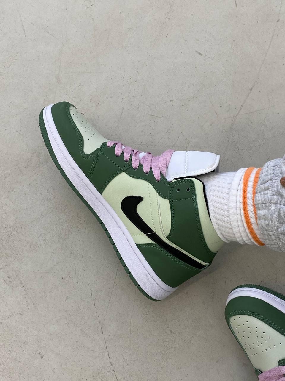 Nike Air Jordan 1 Retro Mid Dutch Green