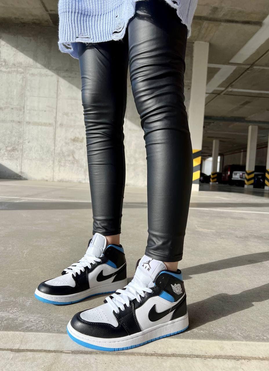 Nike Air Jordan 1 Retro High Black White Blue