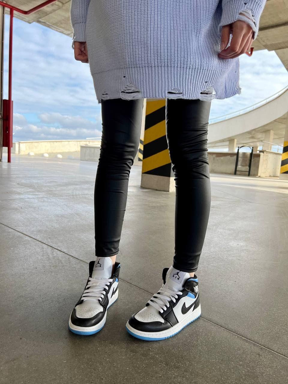 Nike Air Jordan 1 Retro High Black White Blue