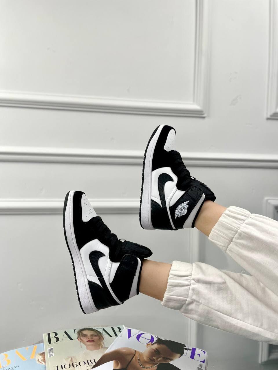Nike Air Jordan 1 Retro High Black White 3