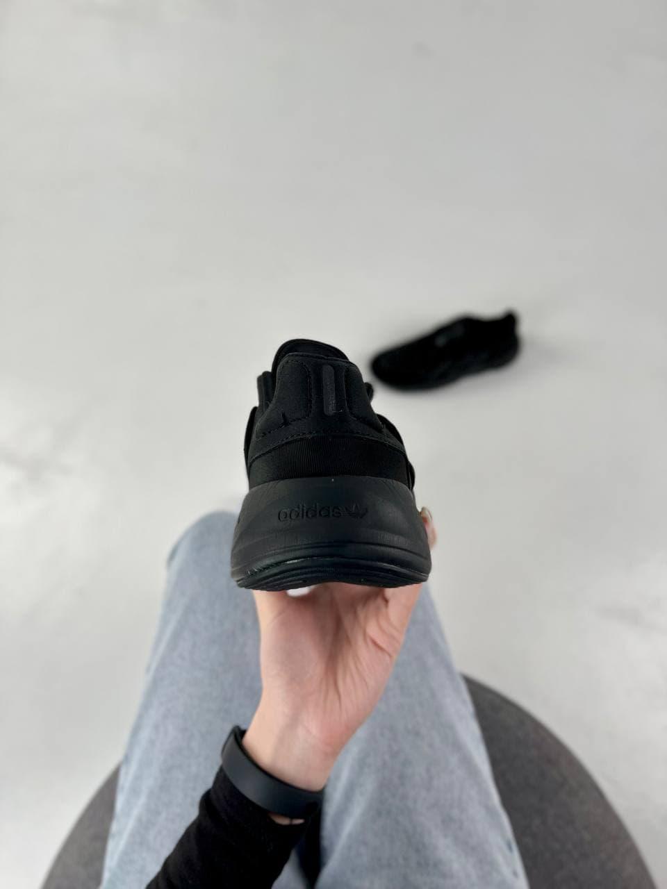 Adidas Ozelia Black