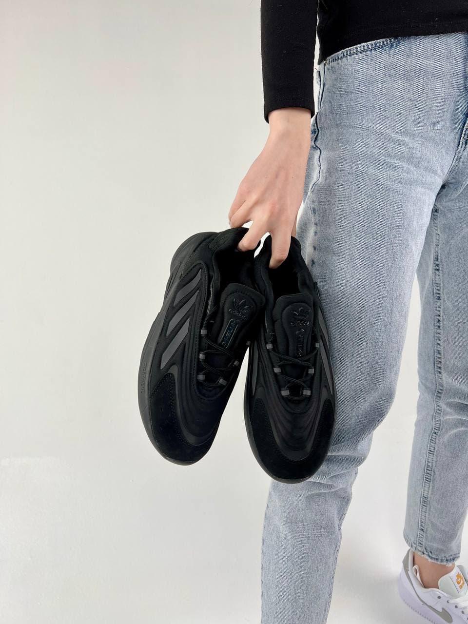 Adidas Ozelia Black