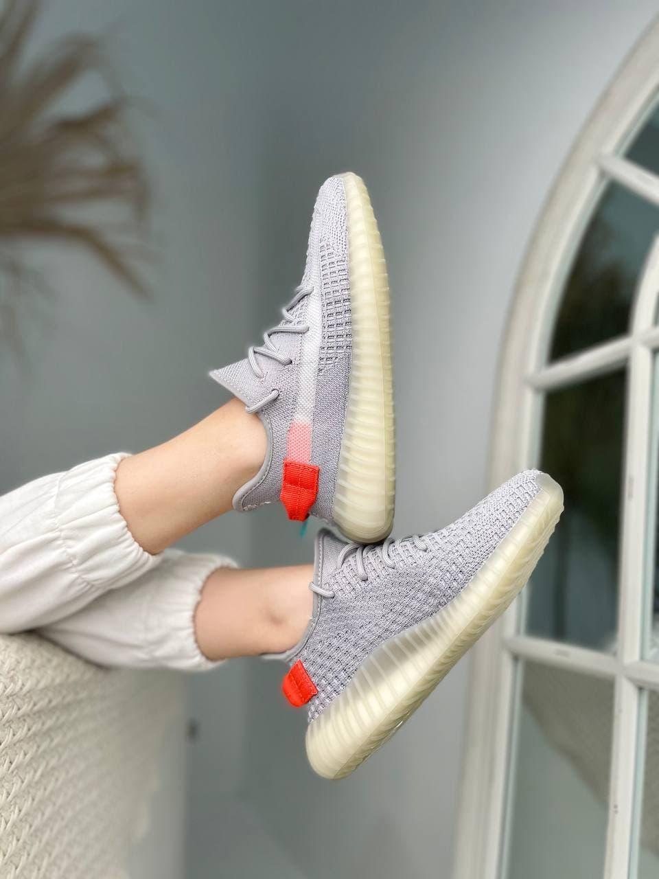 Adidas Yeezy Boost 350 V2 Tail Light 2