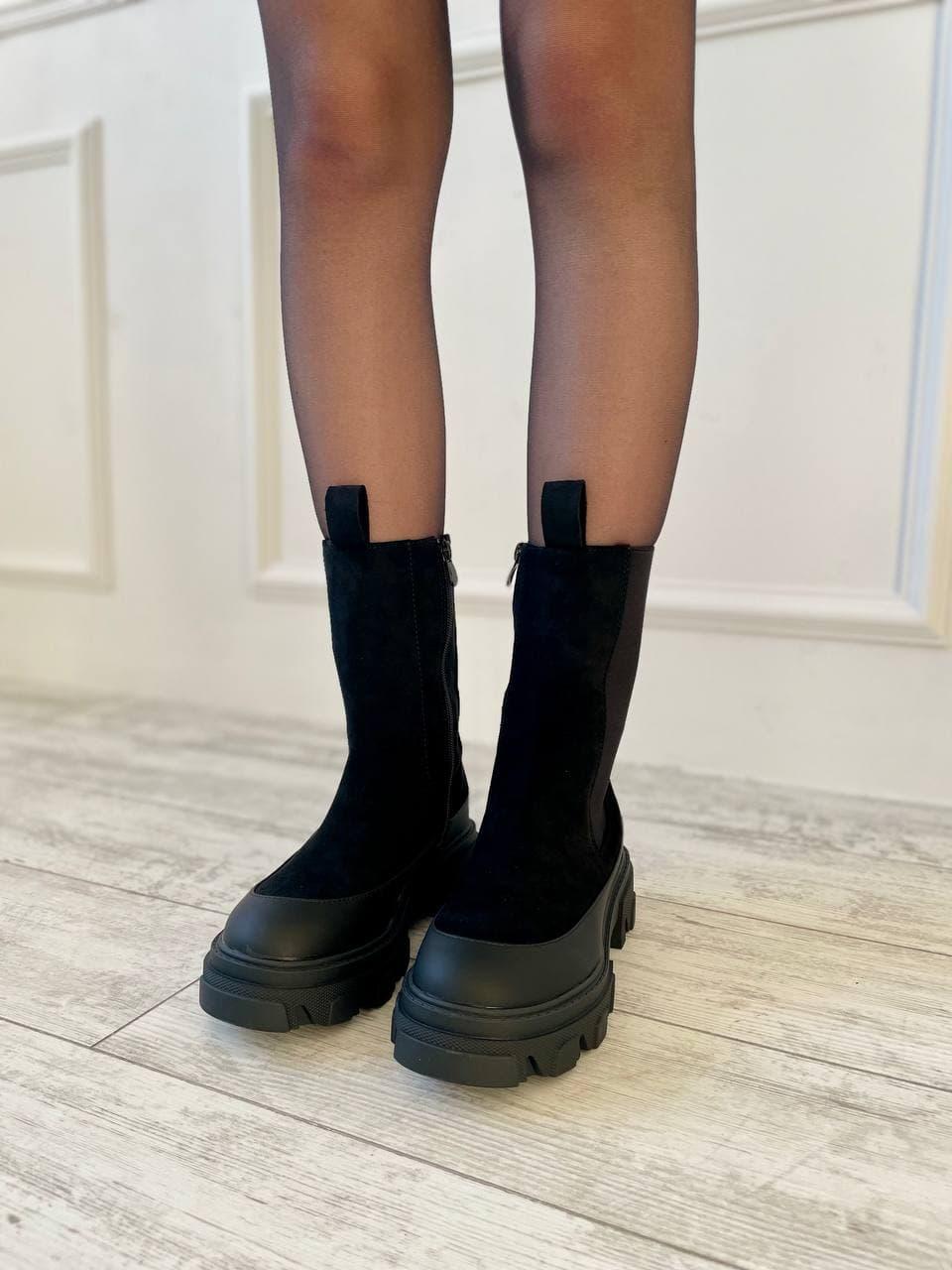 Bottega Veneta Black (No Brand) Замш