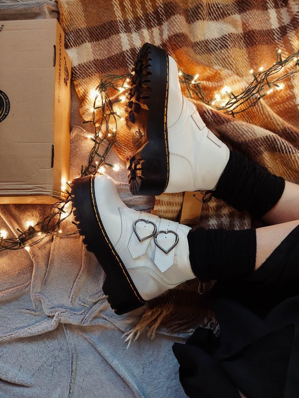 Dr. Martens JADON Devon Heart