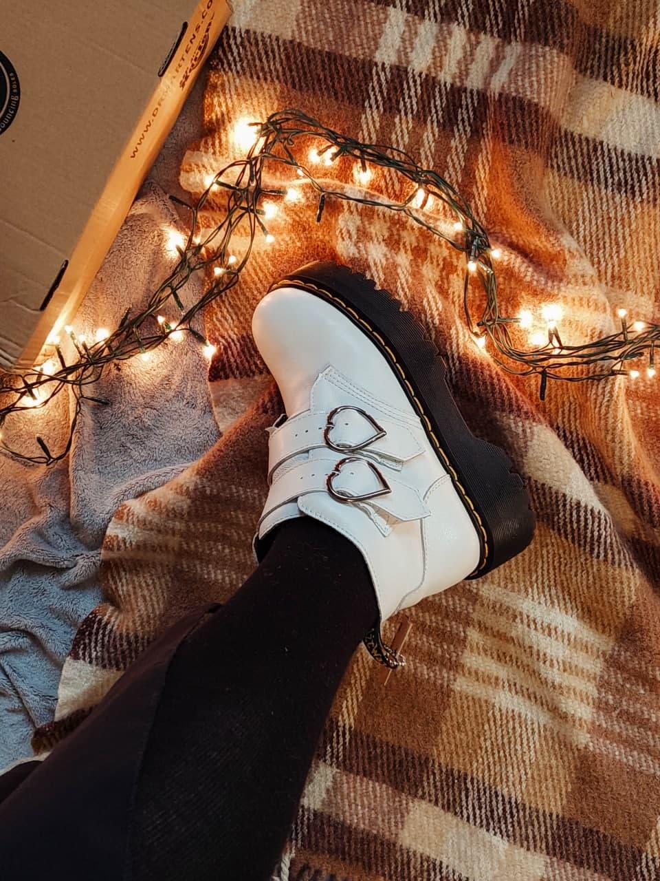 Dr. Martens JADON Devon Heart