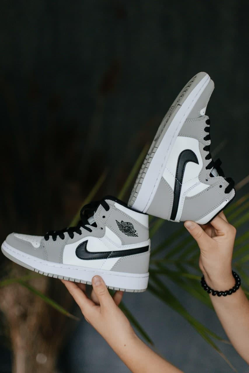 Nike Air Jordan 1 Mid Light Smoke Grey