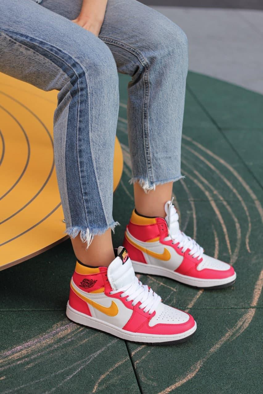 Nike Air Jordan 1 Retro High OG Light Fusion Red