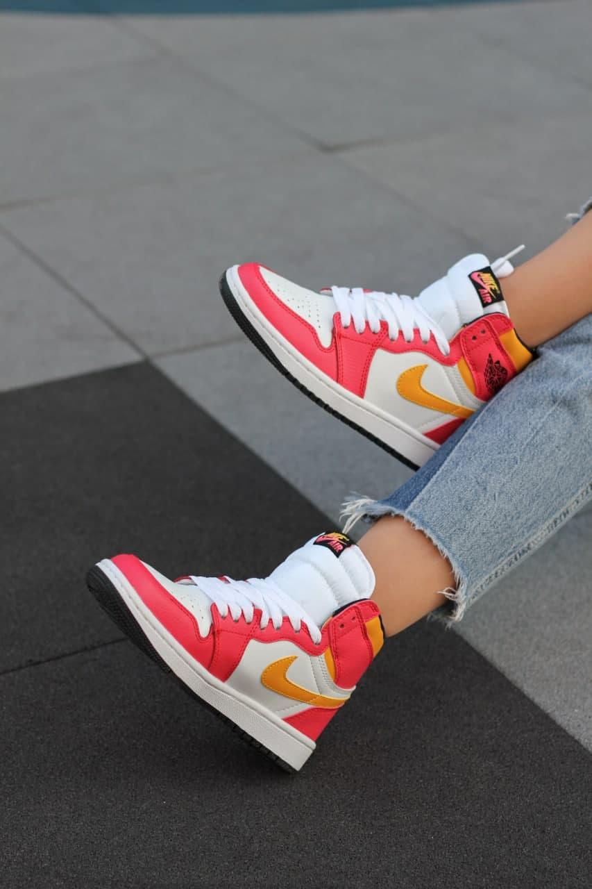 Nike Air Jordan 1 Retro High OG Light Fusion Red
