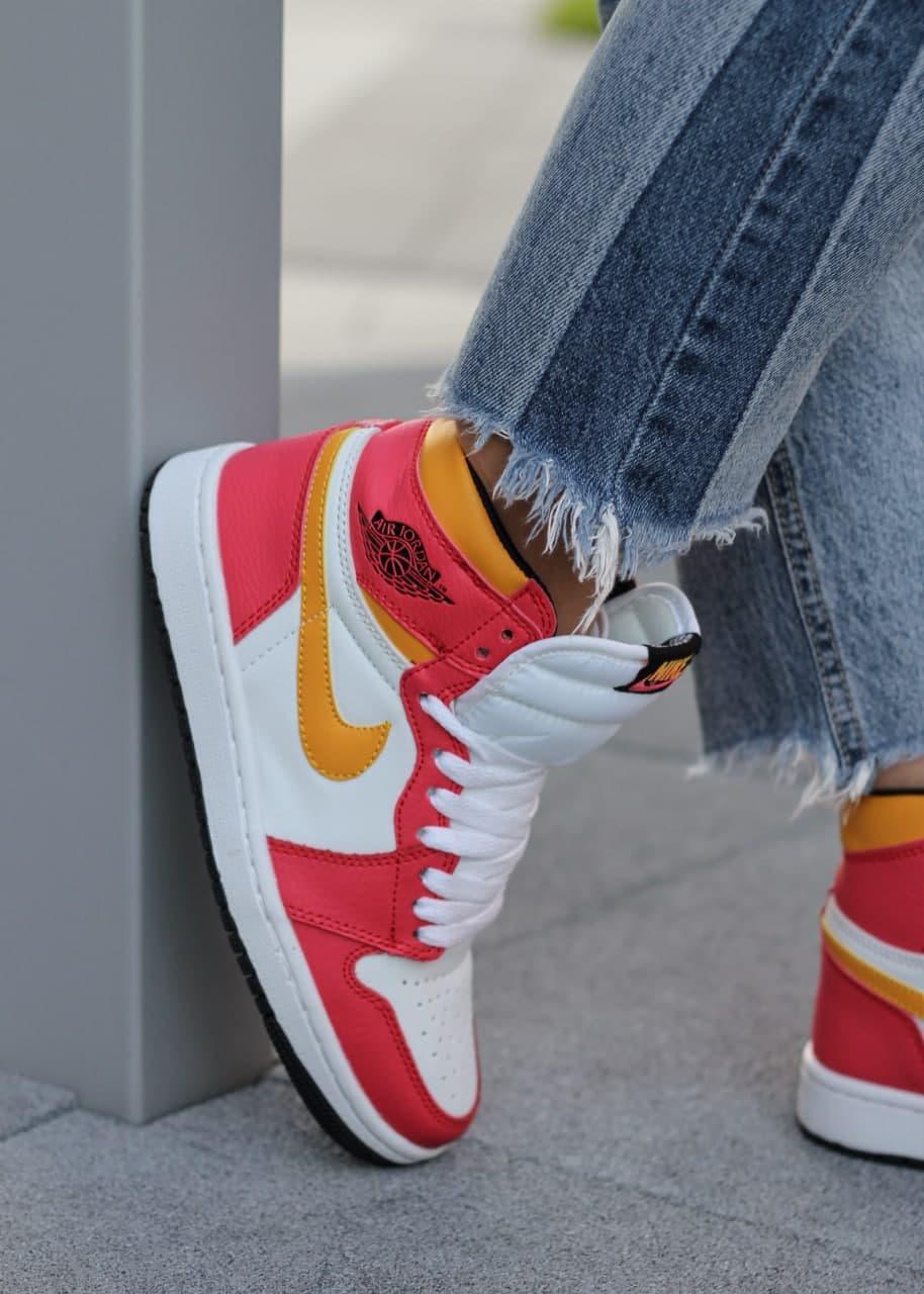 Nike Air Jordan 1 Retro High OG Light Fusion Red