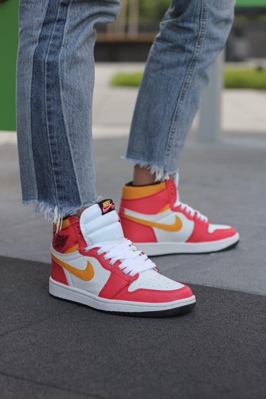 Nike Air Jordan 1 Retro High OG Light Fusion Red