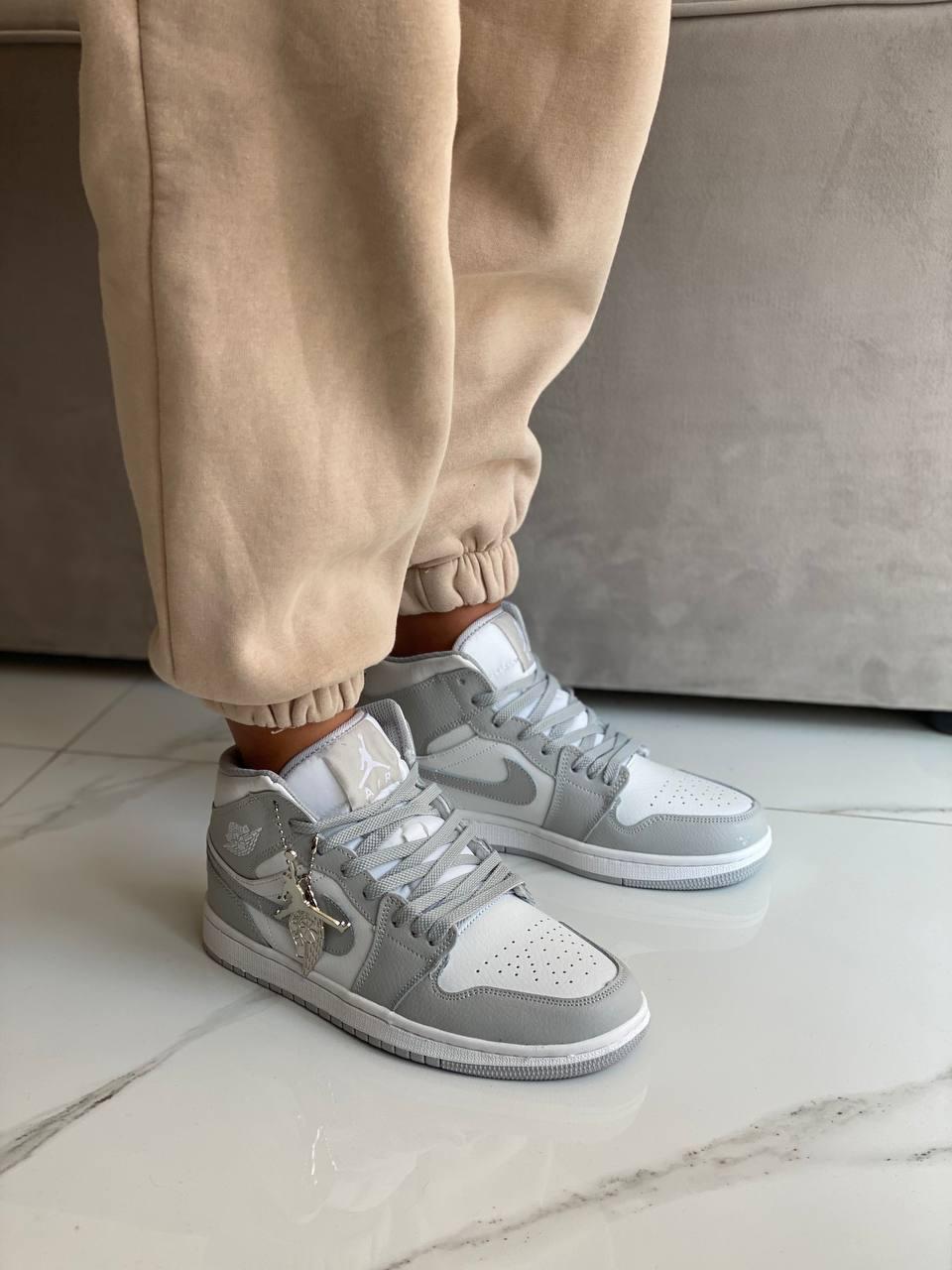 Nike Air Jordan 1 Retro White Grey