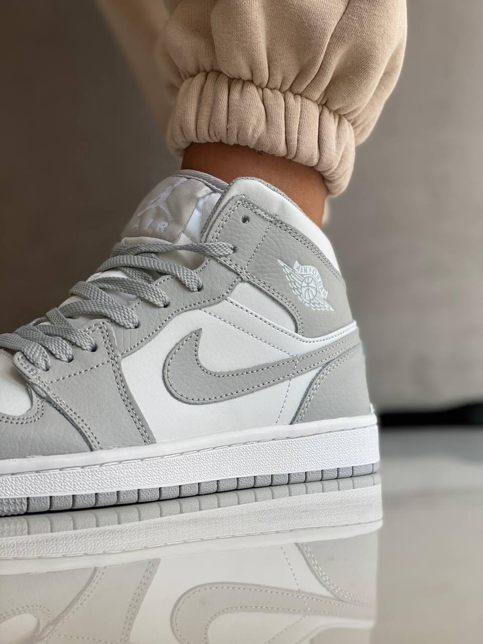 Nike Air Jordan 1 Retro White Grey