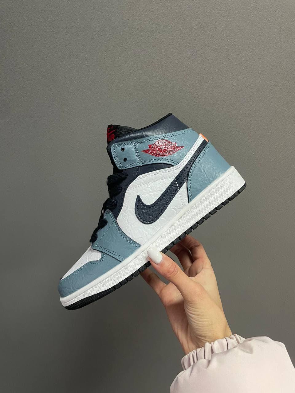 Nike Air Jordan 1 Retro Paper Blue