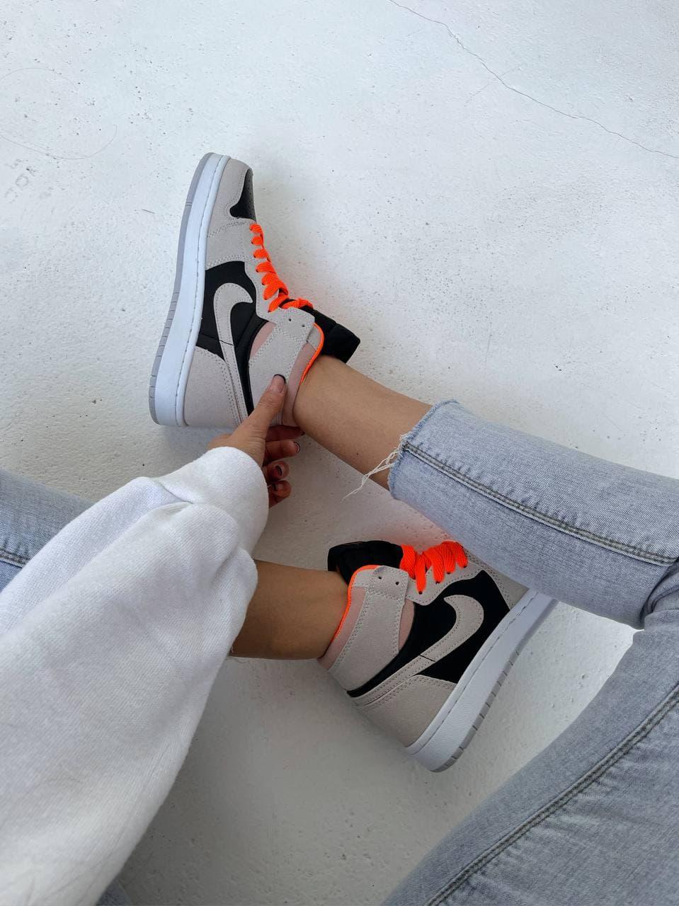Nike Air Jordan 1 Retro Beige Black Orange