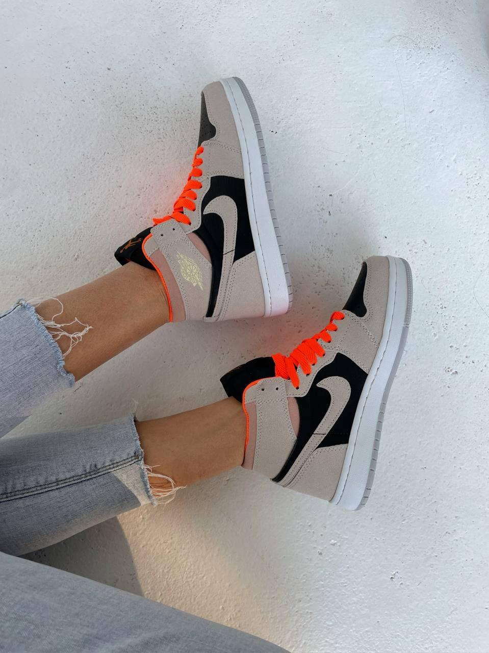 Nike Air Jordan 1 Retro Beige Black Orange