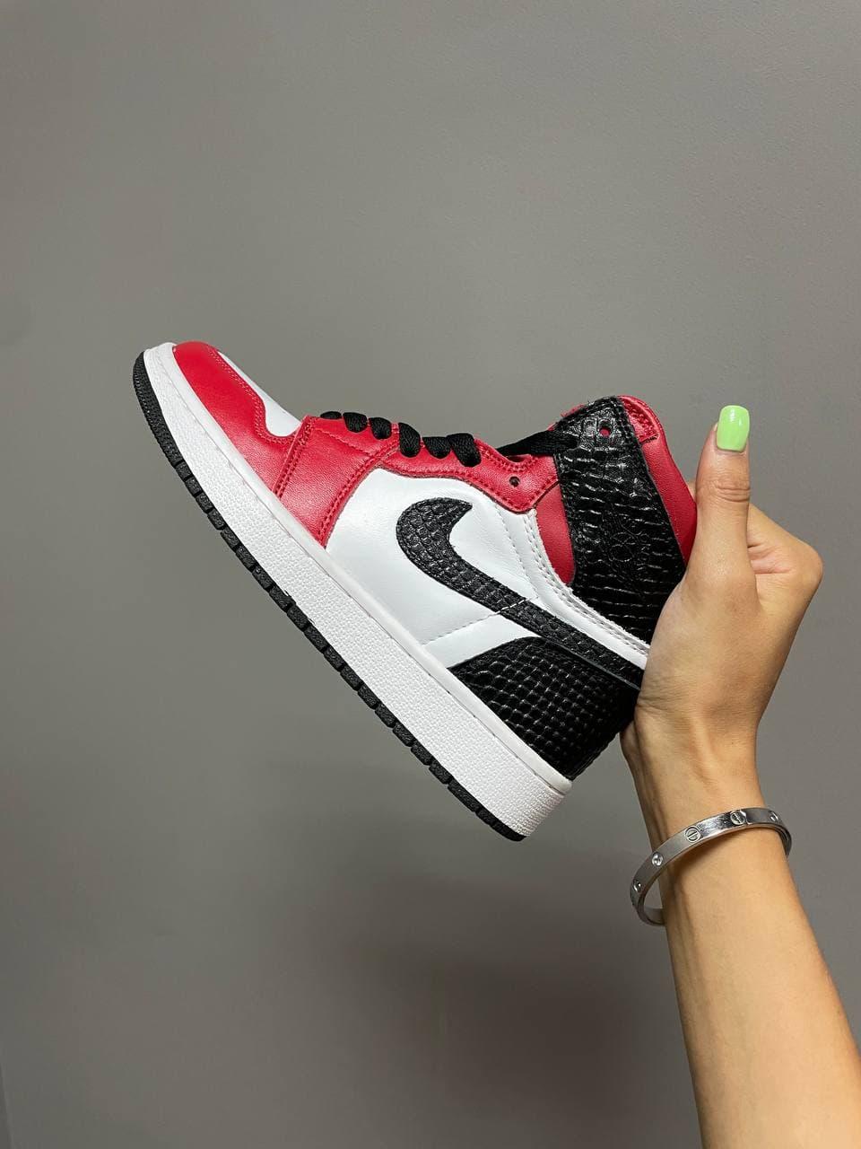 Nike Air Jordan Retro 1 High Snakeskin