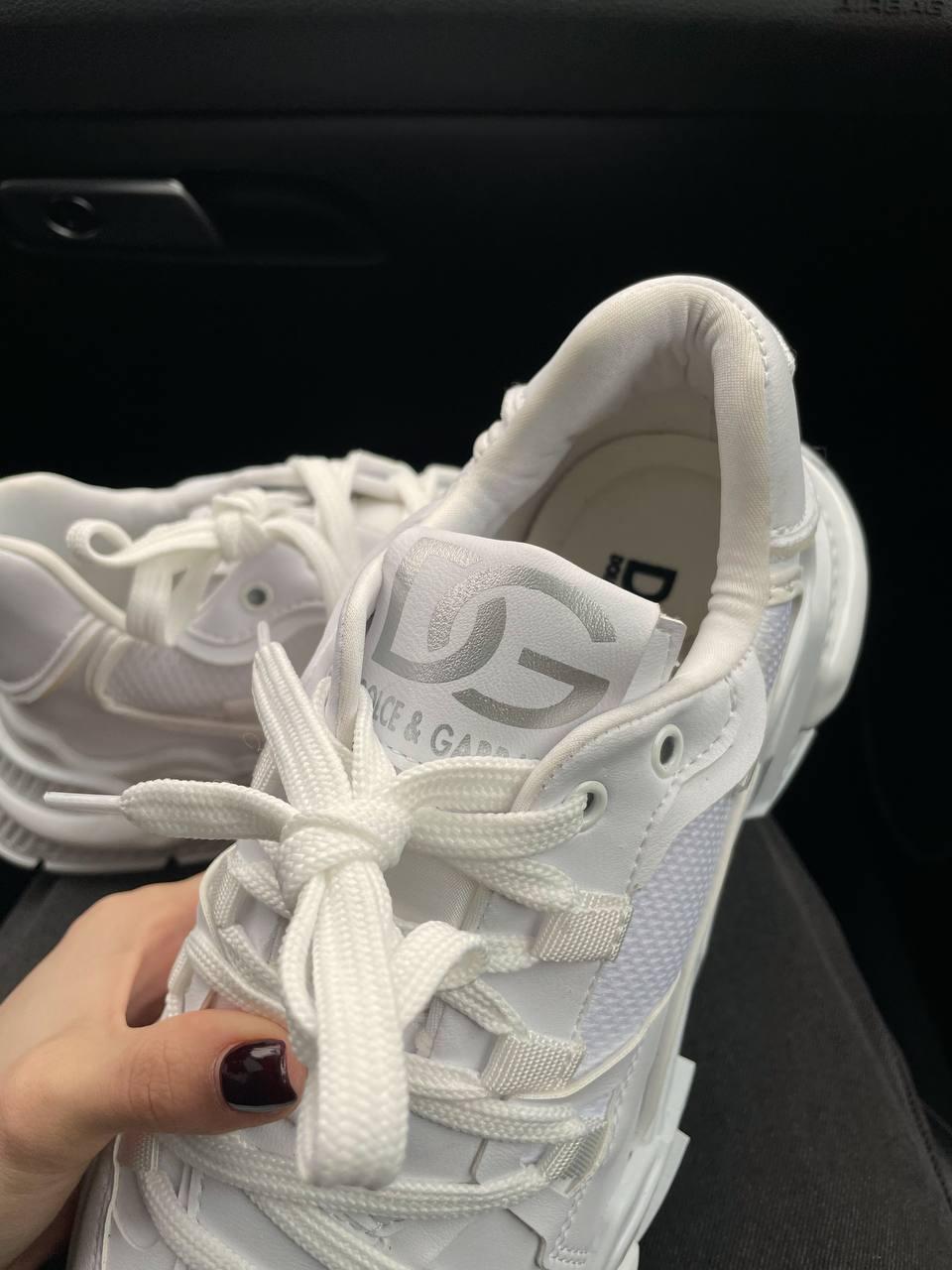 DG Daymaster White