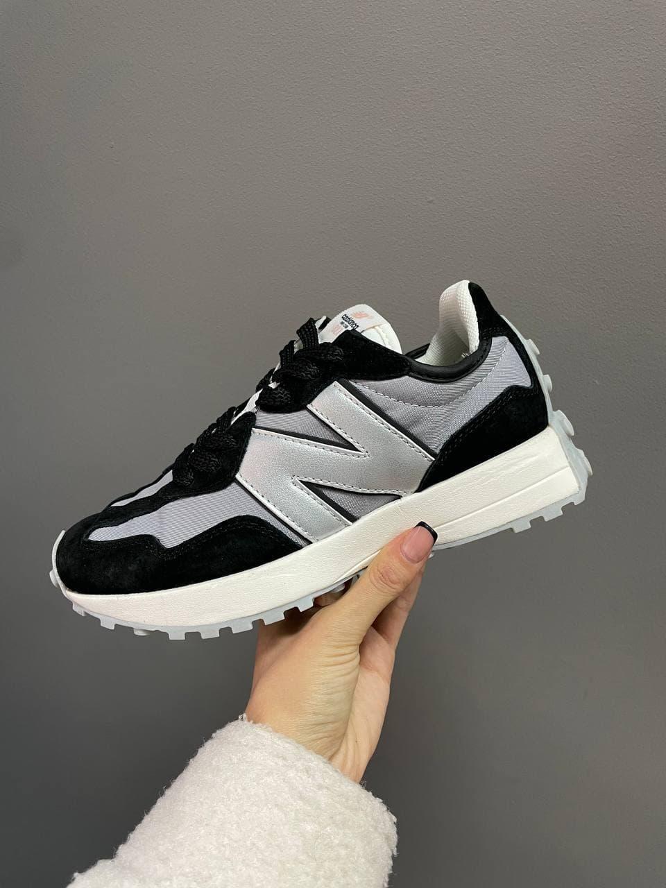 New Balance 327 Black Silver
