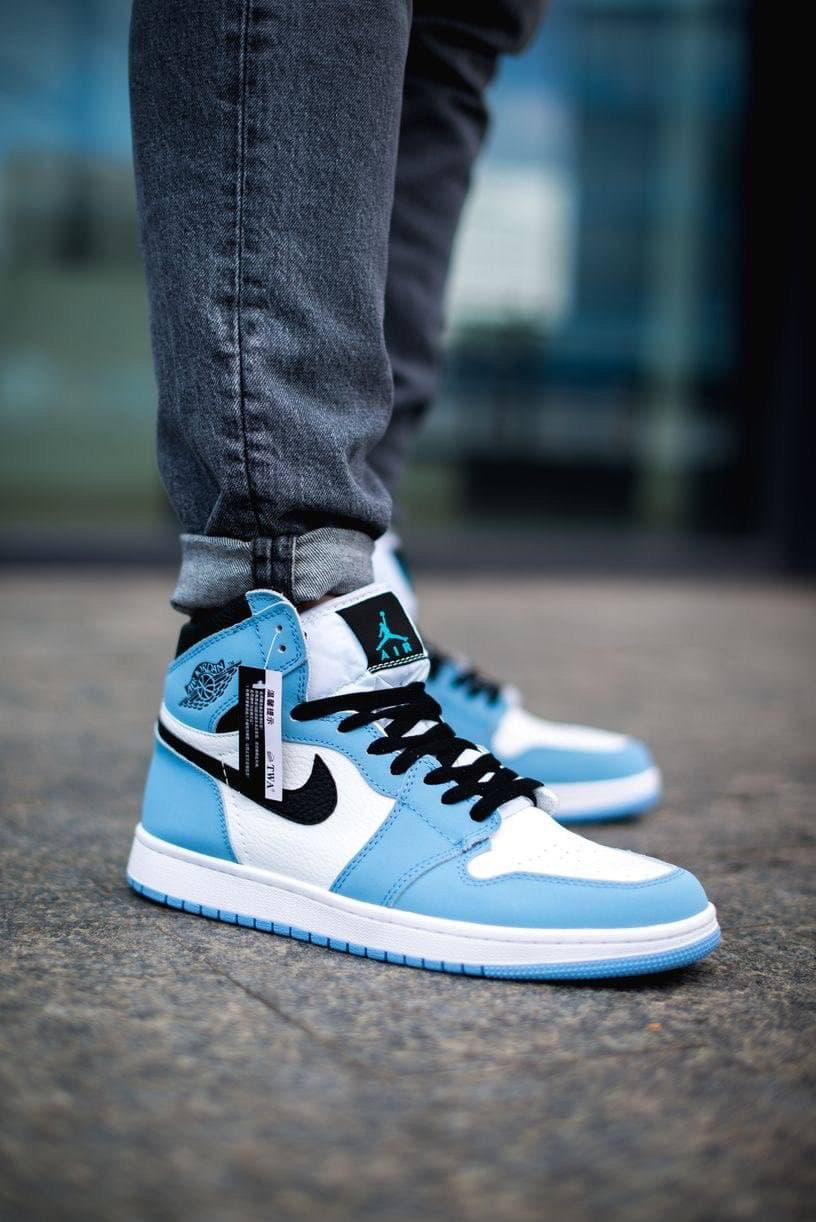Nike Air Jordan 1 High OG University Blue