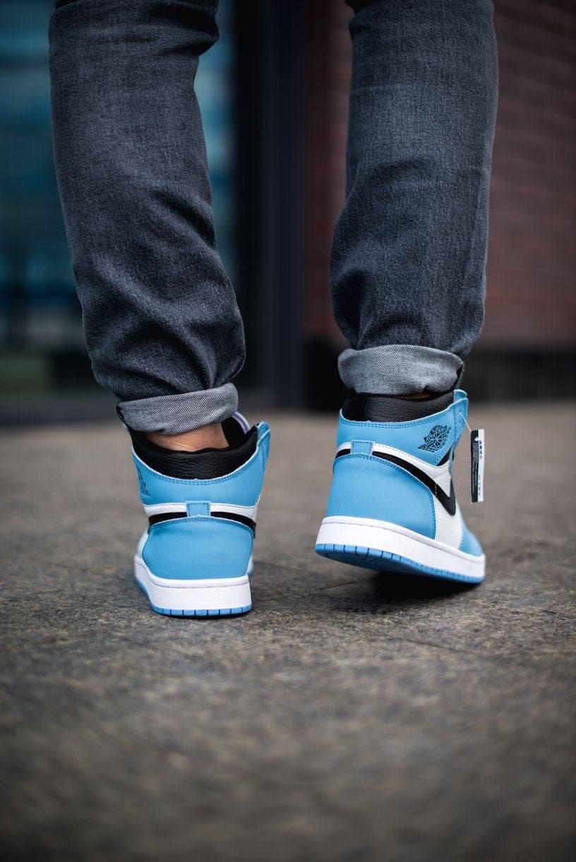 Nike Air Jordan 1 High OG University Blue