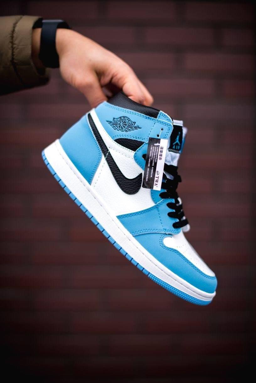 Nike Air Jordan 1 High OG University Blue