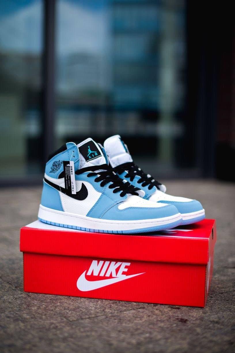 Nike Air Jordan 1 High OG University Blue
