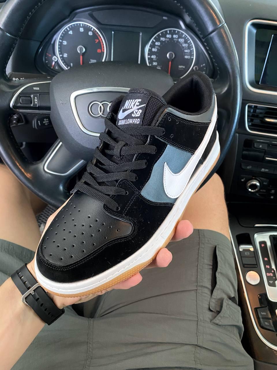 Nike SB Dunk Low Black White