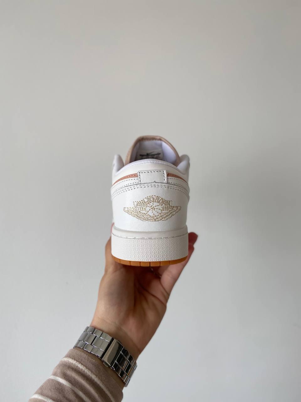 Nike Air Jordan 1 Low Tan White