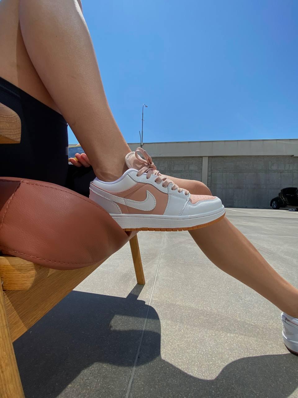 Nike Air Jordan 1 Low Tan White