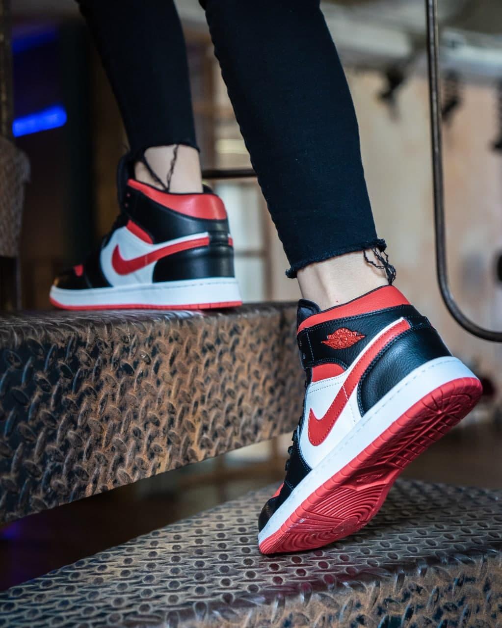 Nike Air Jordan Retro1 Black Red