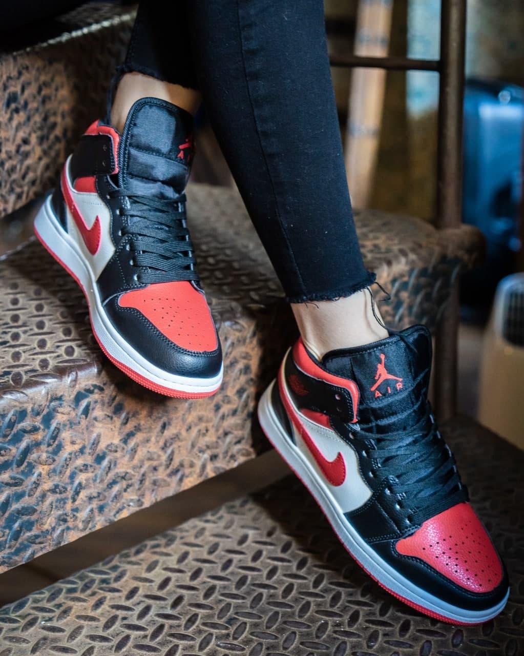 Nike Air Jordan Retro1 Black Red
