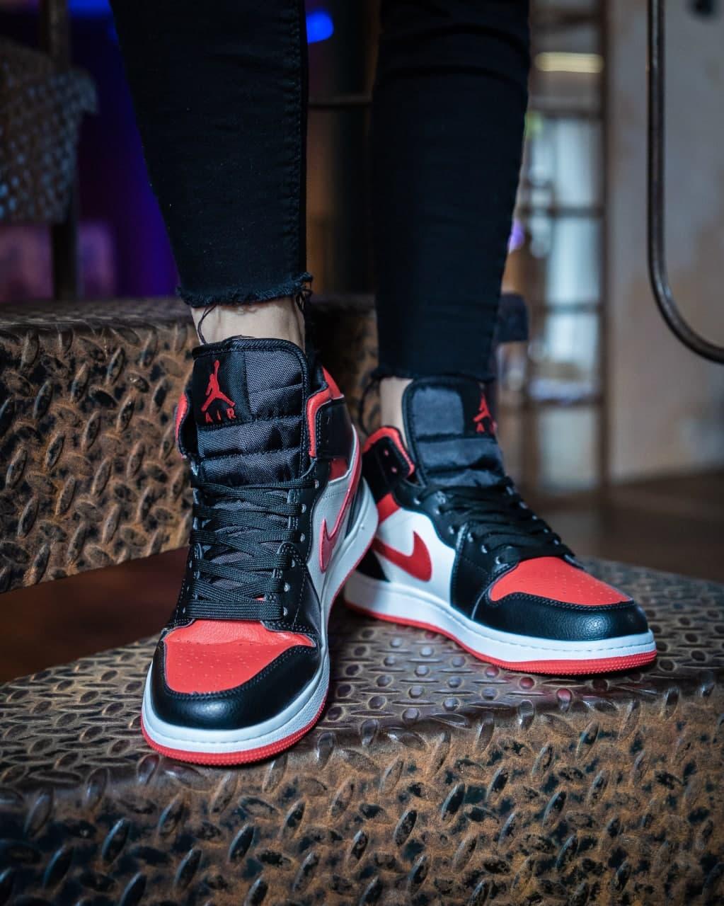 Nike Air Jordan Retro1 Black Red