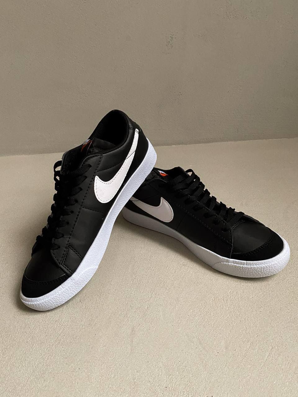 Nike Blazer Low Black White