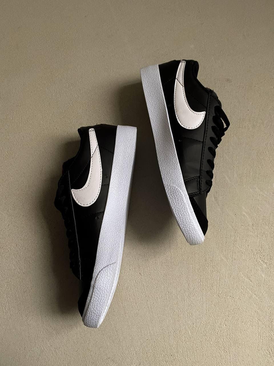Nike Blazer Low Black White