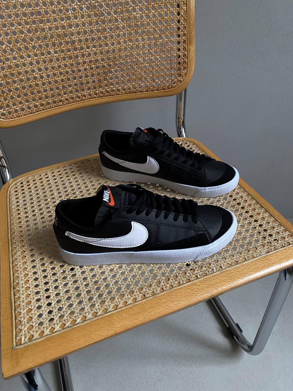 Nike Blazer Low Black White