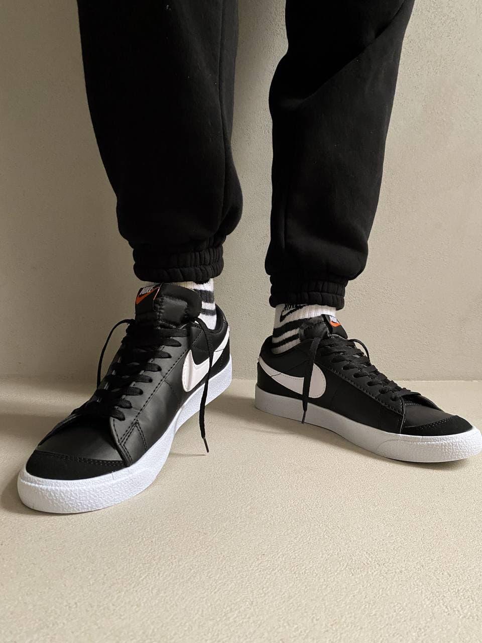Nike Blazzer Low Black White