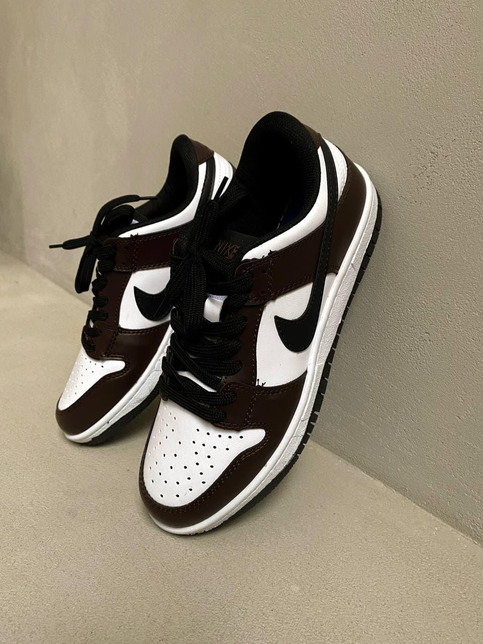 Nike Dunk Low Brown
