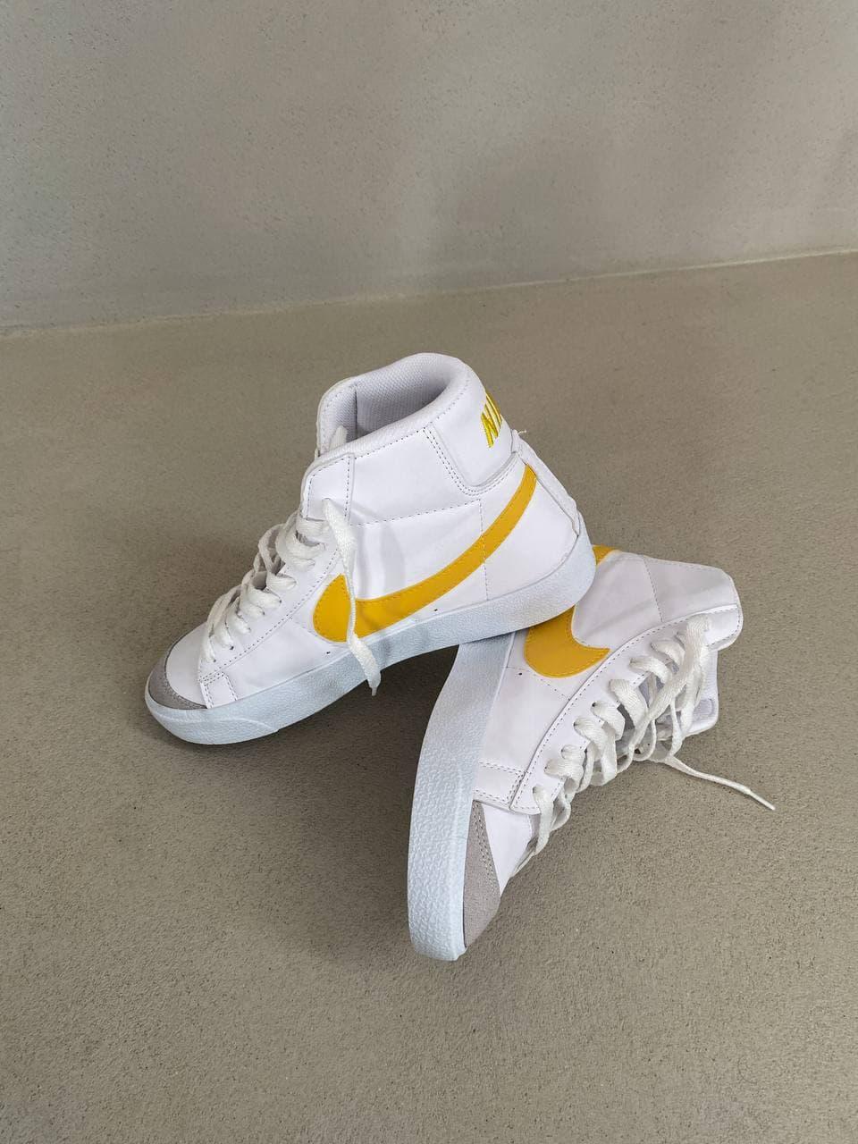 Nike Blazer Vintage 77 Yellow